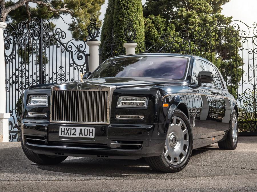  Rolls-Royce Phantom EWB 2012 года  (фото 2 из 34)